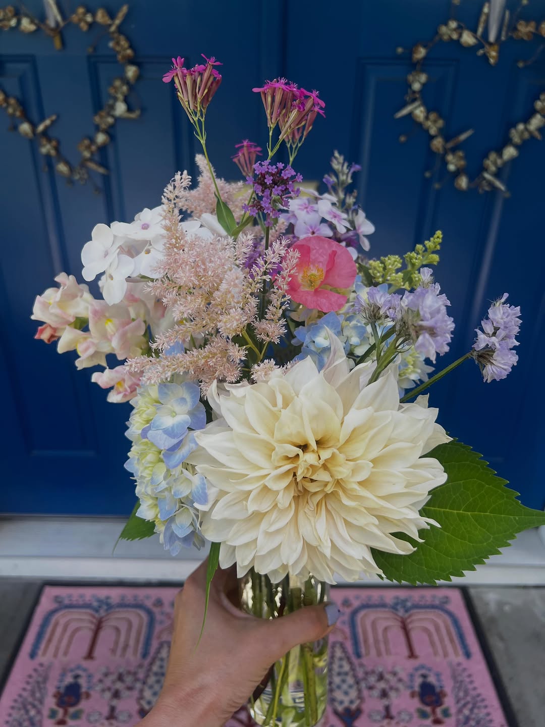A dreamy dahlia & hydrangea bouquet